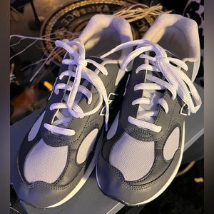 Pre-Owned New Balance 498 Grey/Black/White (Kids 5 1/2)
